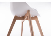 A8500 - Lot de 2 chaises accoudoirs avec coque en polypropylène avec pieds en hêtre naturel